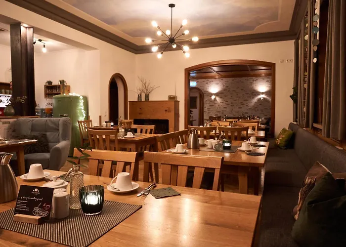 Hotell Zu Den Drei Kronen 3*