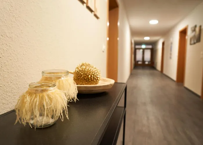 Zu Den Drei Kronen Hotell 3*